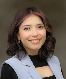 Julie Duran headshot