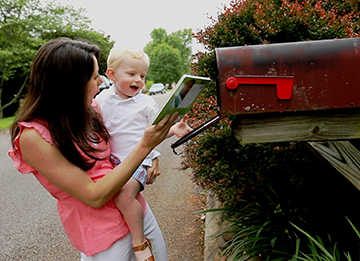 mother, child at the mailbox